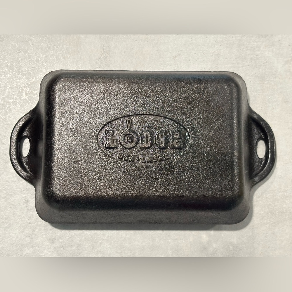 Lodge Cast Iron Rectangle Mini Server 10 Ounce Cornbread Brownie Pan Grill